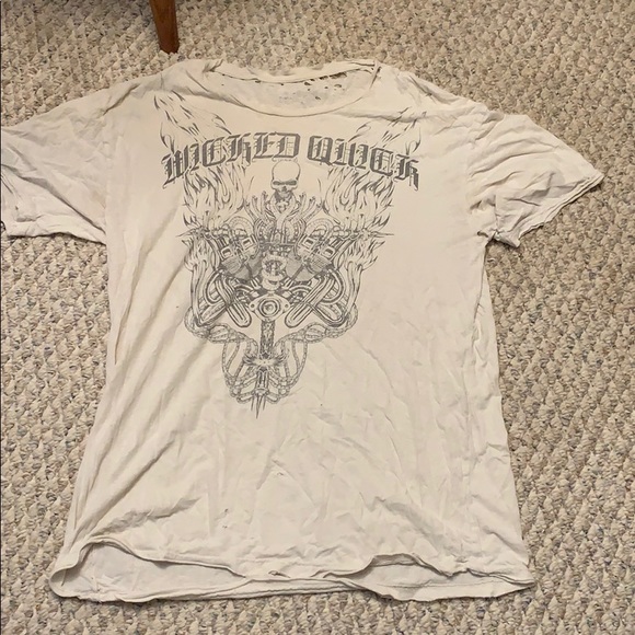 Worn out tee - Picture 1 of 4
